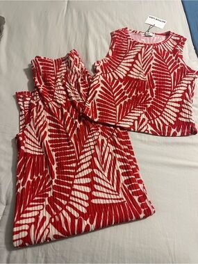 Active USA Red & White Tropical Print Sleeveless Crop Tank